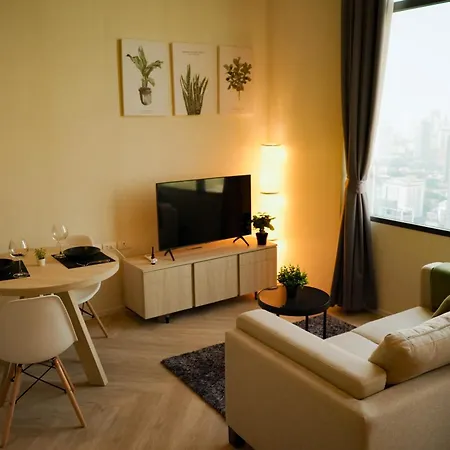 On Nut Duplex With City Views, 5-Minute Walk To Bts, Ideal Long Stays